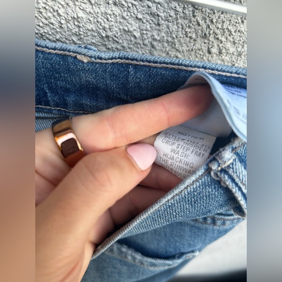 Mother insider Crop Step Fray Hijacking the Runway - Picture 14 of 14